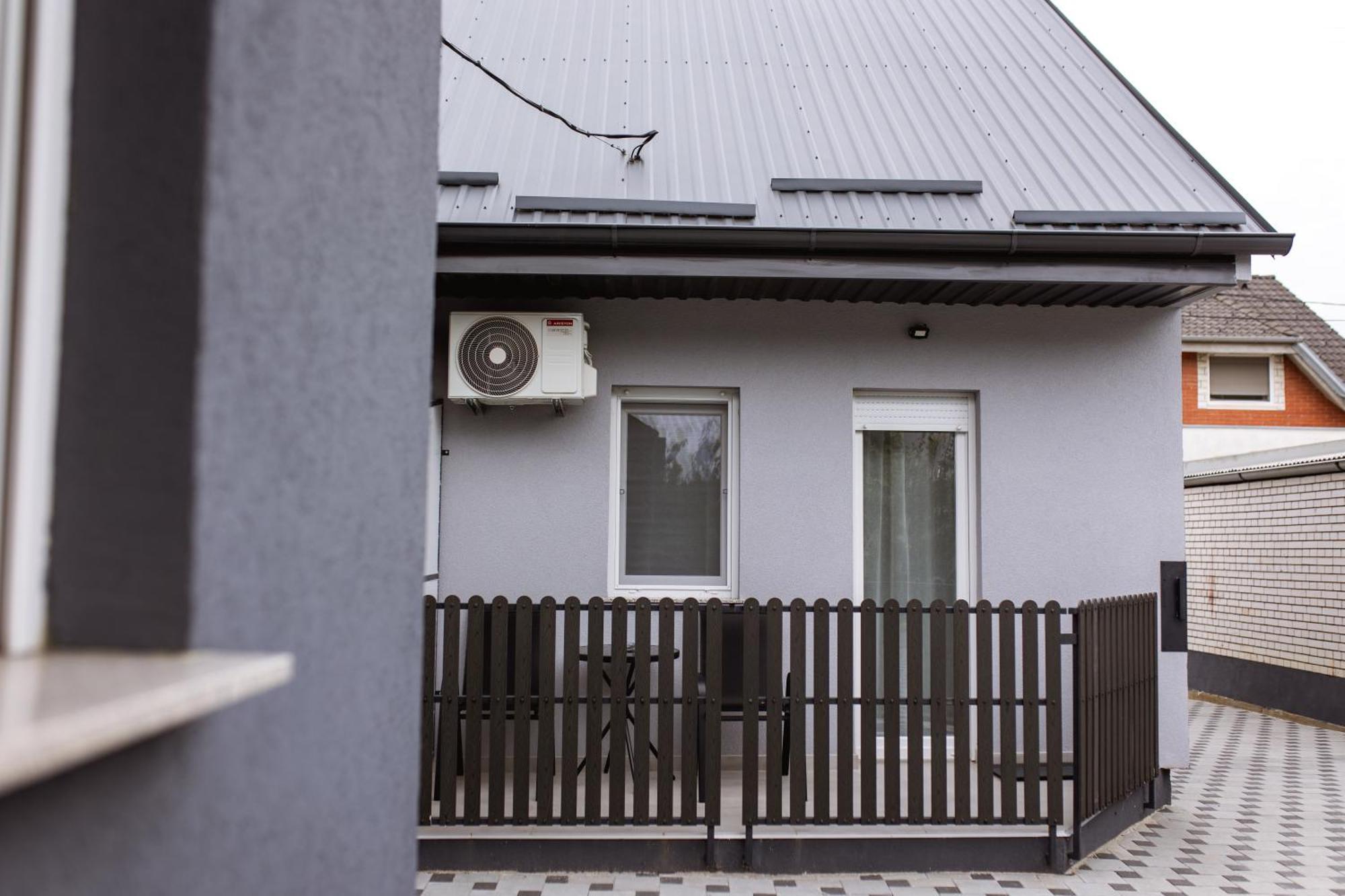 Cozy Studio Apartment In Osijek - Self Check In Εξωτερικό φωτογραφία